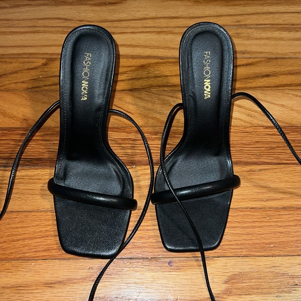 Square Toe Lace Up Heels! - Picture 7 of 7